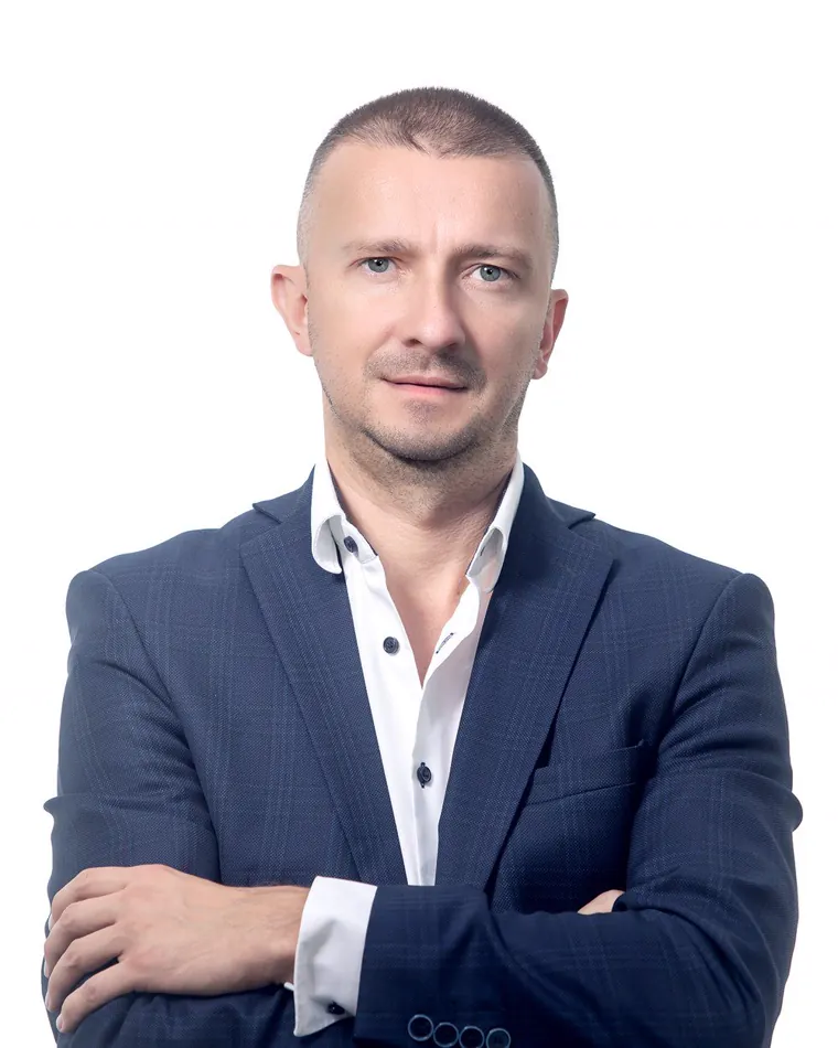 Adrian Grzesiak